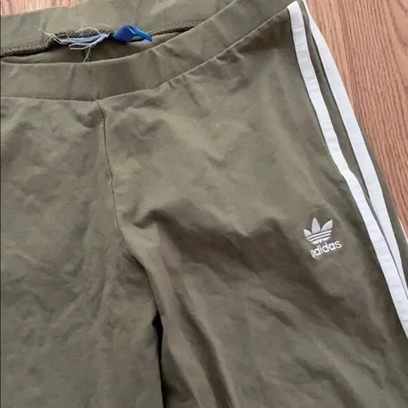 Adidas leggings  - Picture 3 of 3